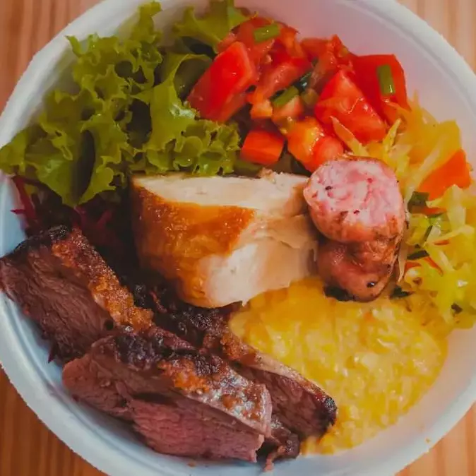 Marmitex Media Carne Assada e Frango