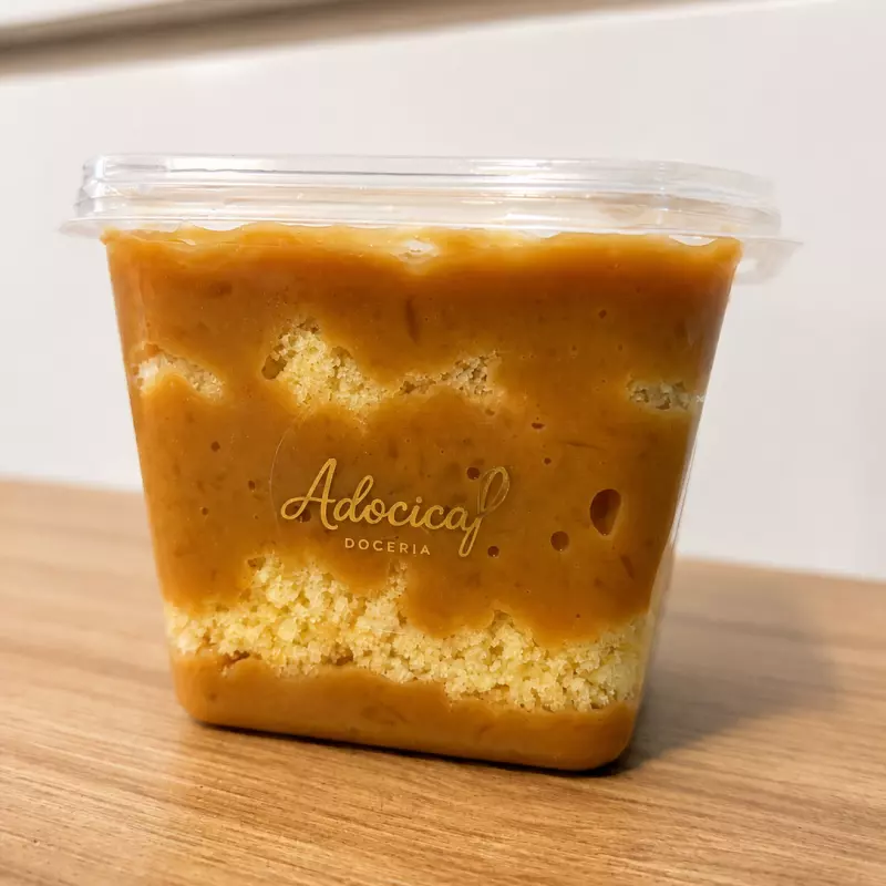 Bolo gelado no pote - cocada