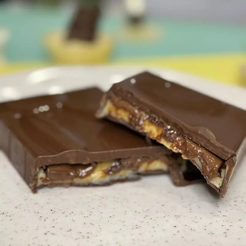 Ovo Barra Recheada 200g