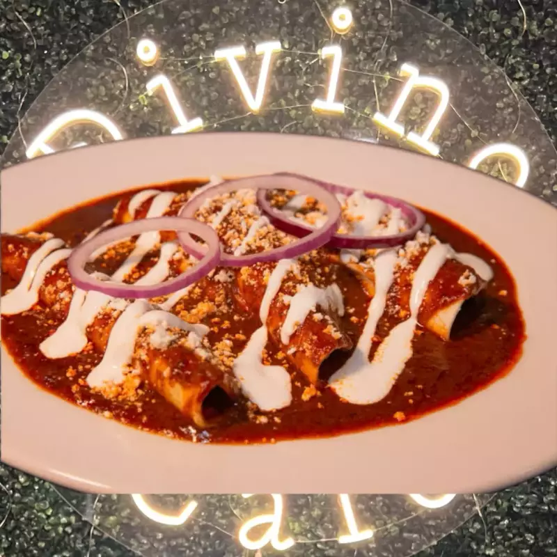 Enchiladas Rancheras