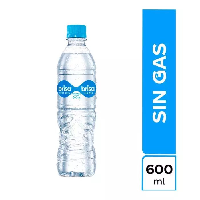 Agua sin gas