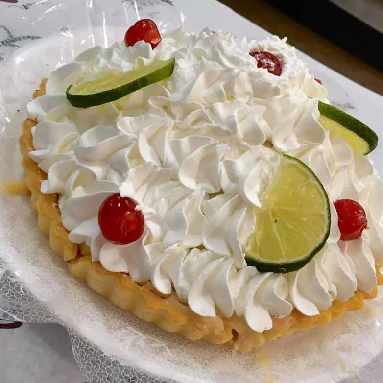 SOBREMESA TORTA DE LIMÃO MEDIA