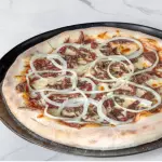 PIZZA CEBOLA E CARNE SECA