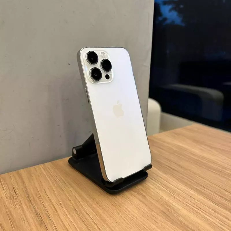 14 PRO MAX 256GB PRATEADO