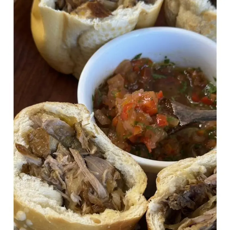 COMBO PÃO c PERNIL e VINAGRETE