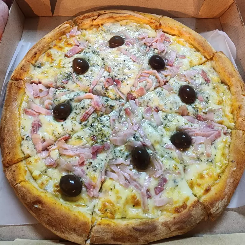 MM. 4 QUESO CON PANCETA