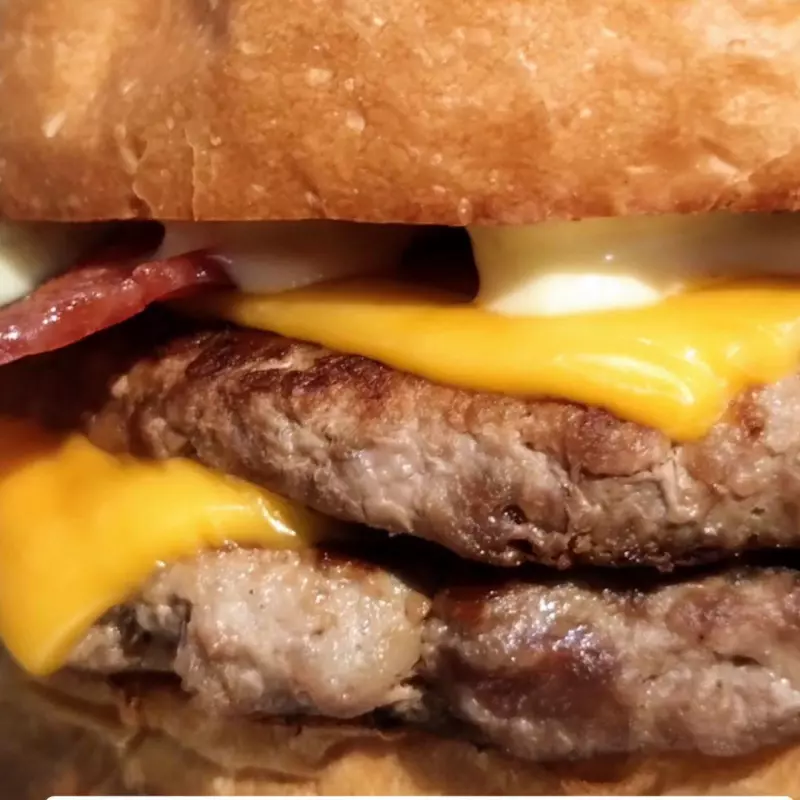 CHESSS AND BACON + 🍟 GRANDES