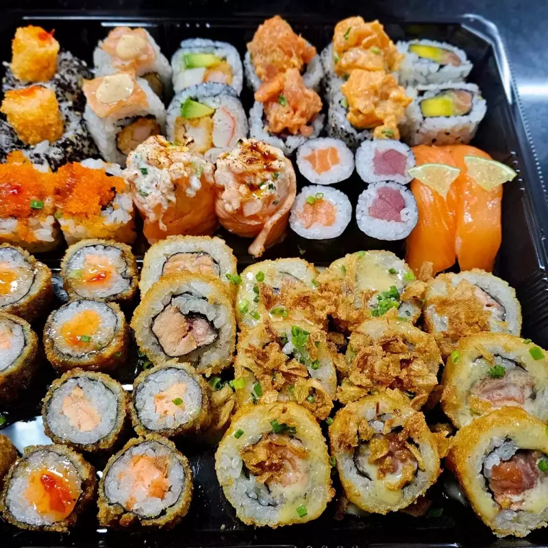 CAIXA MIX | 22 SUSHI, 20 SUSHI FRITO