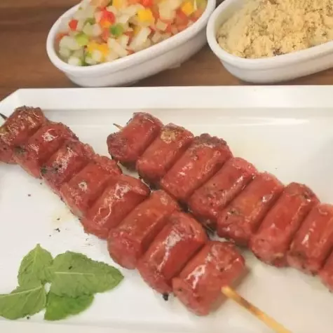 Espetinho de Linguicinha Mineira