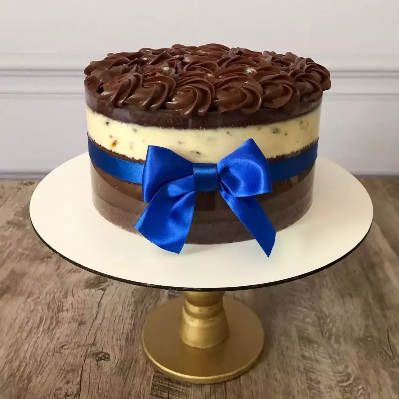 Bolo Tamanho 2 (25 a 30 fatias)