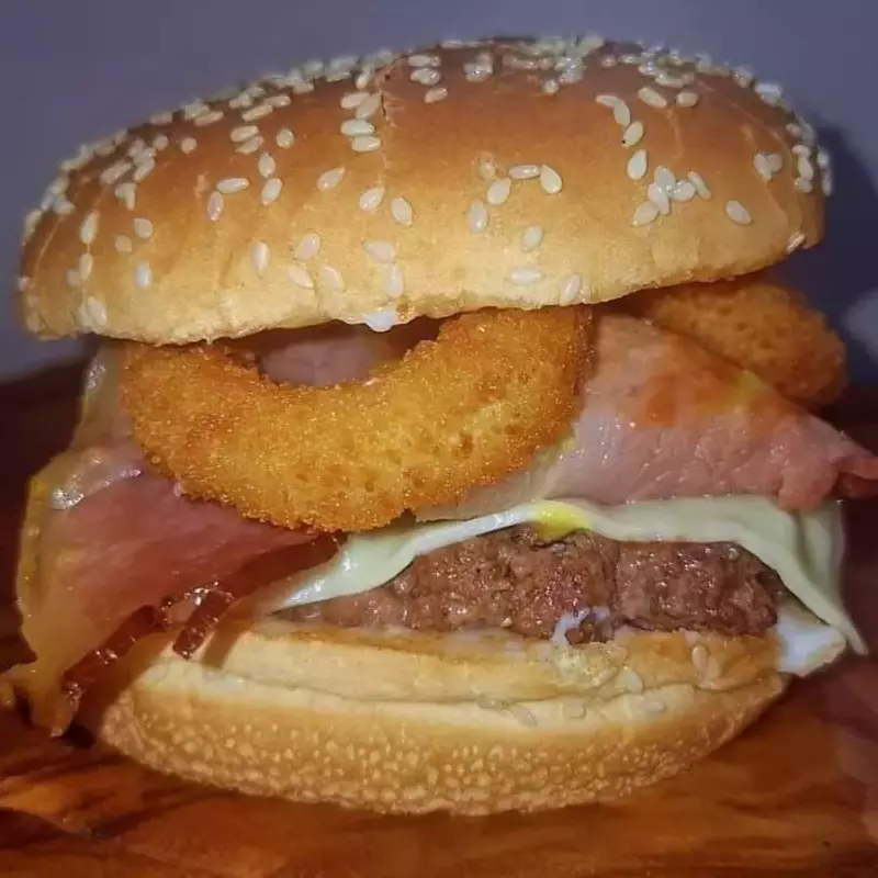 Hambúrguer Smash Onion Rings