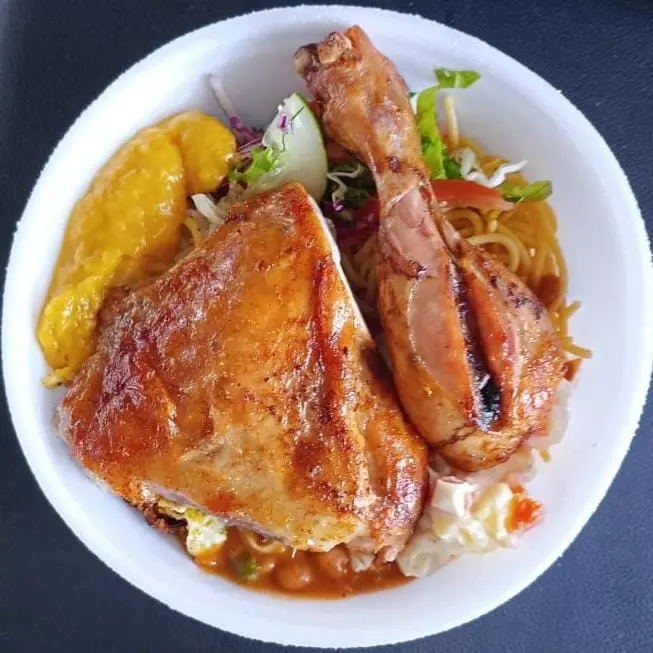 MARMITEX COM FRANGO ASSADO 750ml