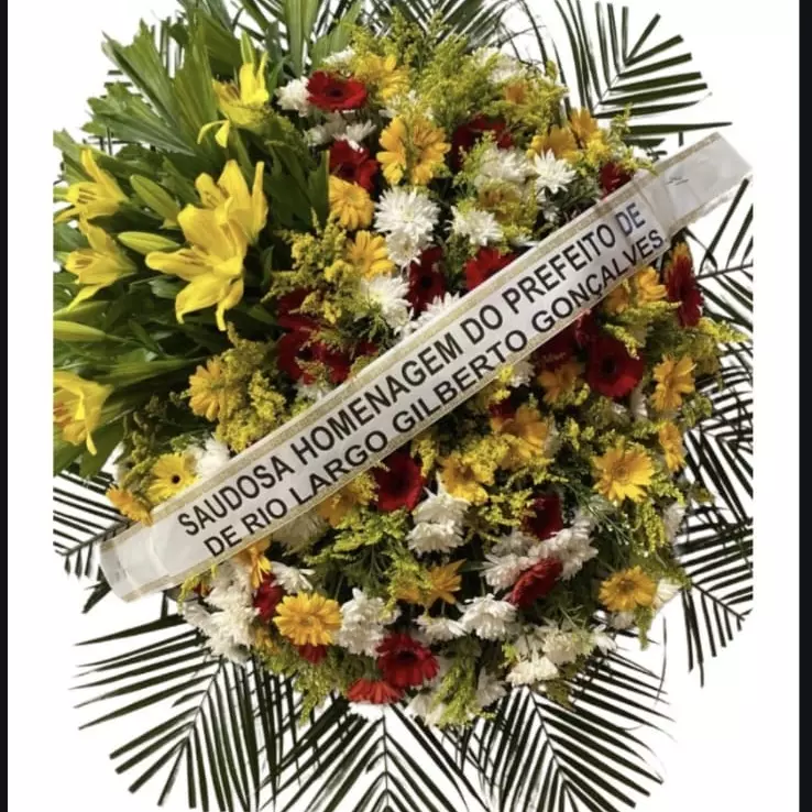 Coroa c/ Design lírio e gerbera.