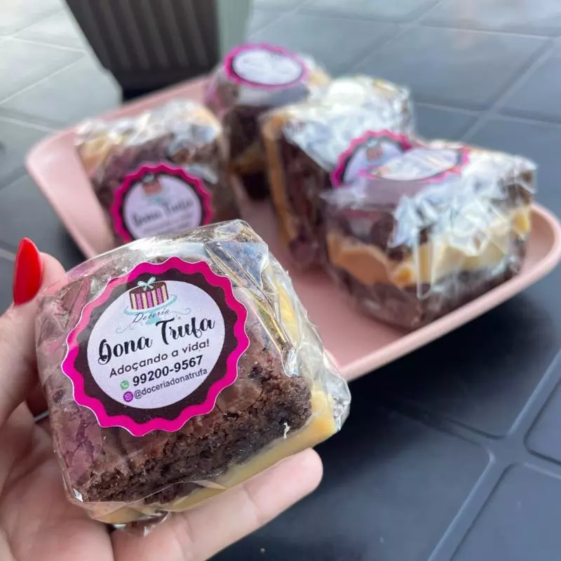 Brownie com recheio de ninho