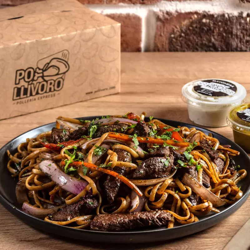 Tallarín saltado de lomo