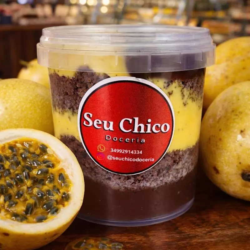 Bolo de pote: Brigadeiro/Maracujá