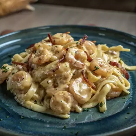 FETTUCCINE CON CAMARONES