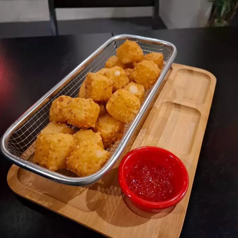 Dadinho de Tapioca com Queijo inteir