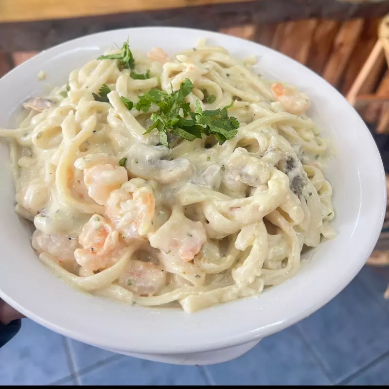 Spaguetti- camaron y champíñon