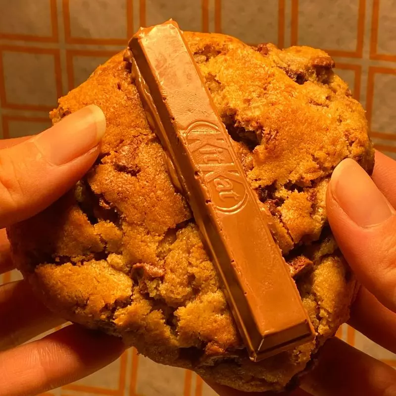 2 cookies de KitKat