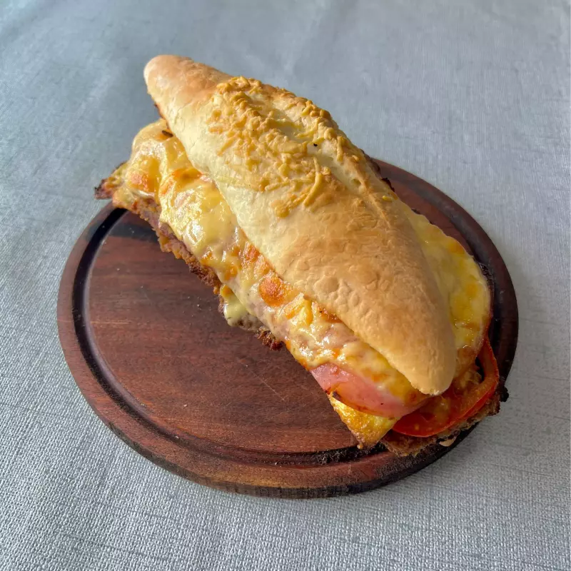 Sanguche de mila completo con fritas