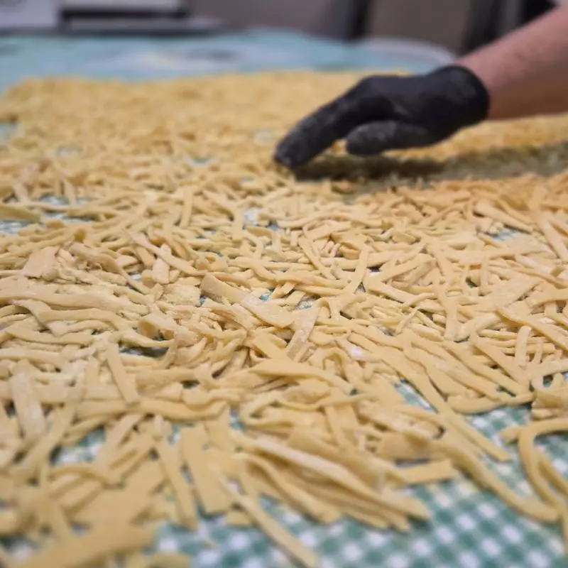 Macarrão caseiro com carne moída
