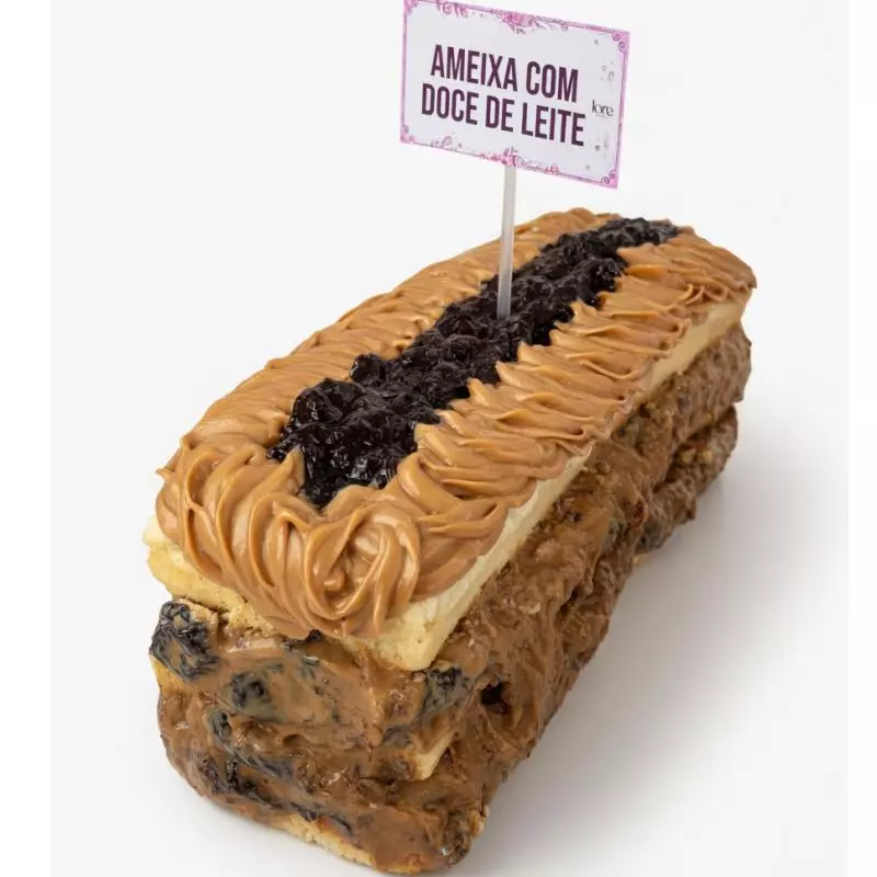 AMEIXA COM DOCE DE LEITE