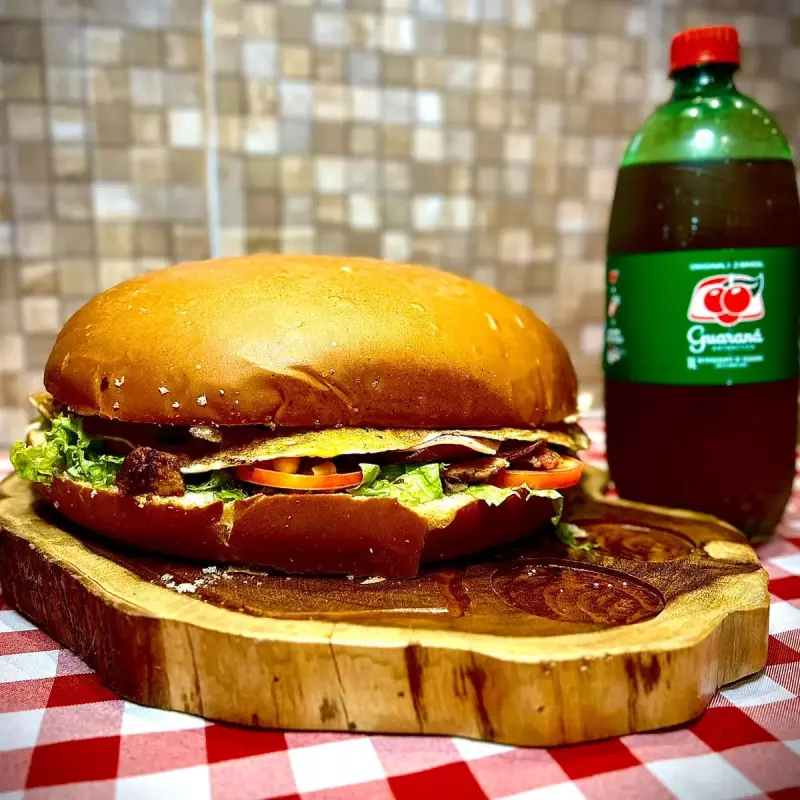 Cabuloso Burguer Esp.+ Refri 1 Litro
