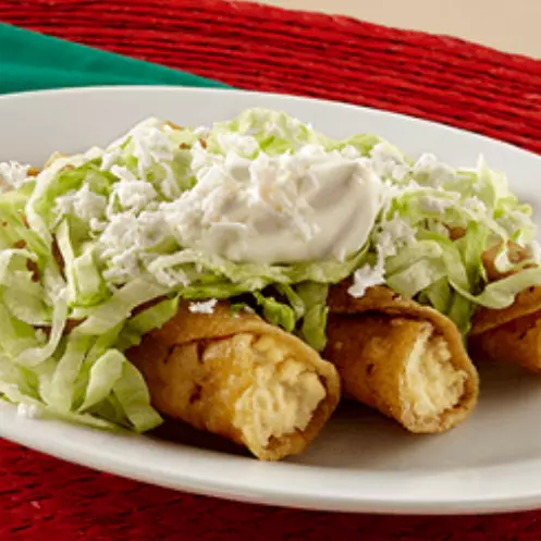 Tacos dorados de pollo