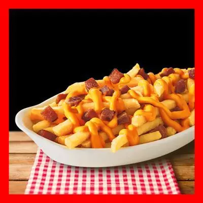 Papas fritas com Queso e Panceta