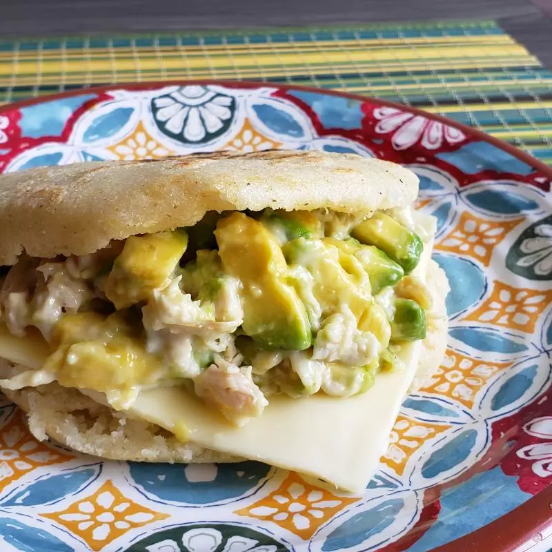 Arepa Reina Pepiada