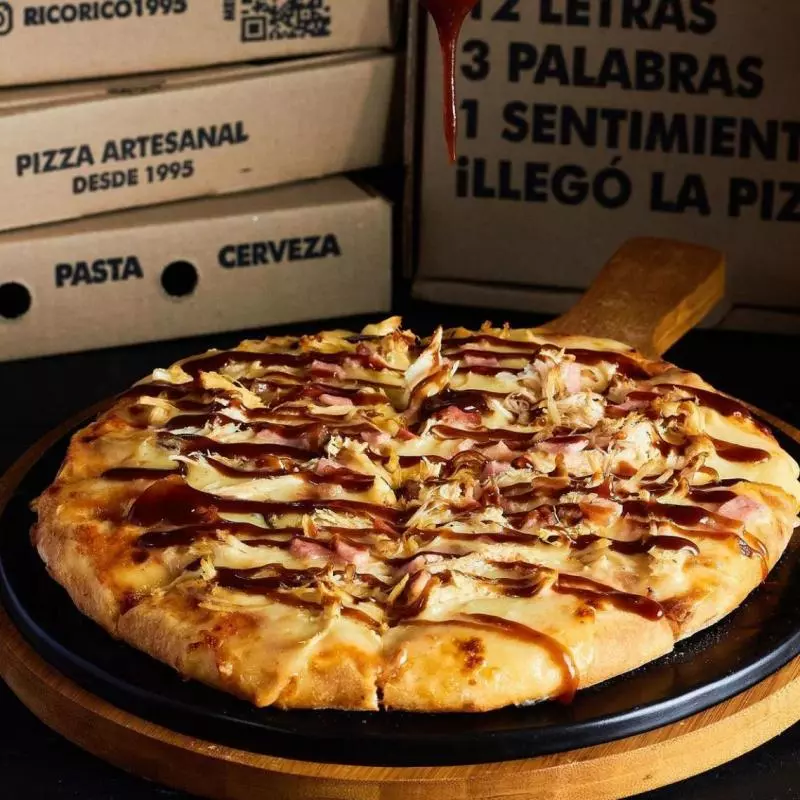 Pollo Tocineta en Salsa BBQ