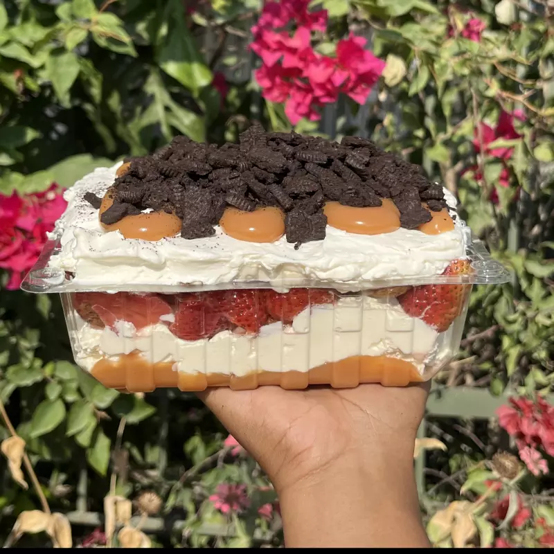 Plato de 1 libra con oreo triturado