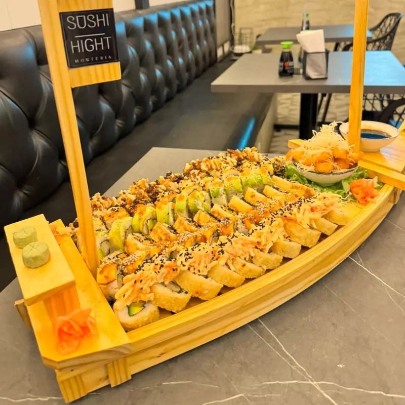 BARCO DE SUSHI