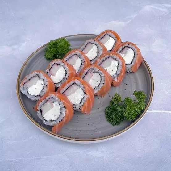 Uramaki Kani Especial