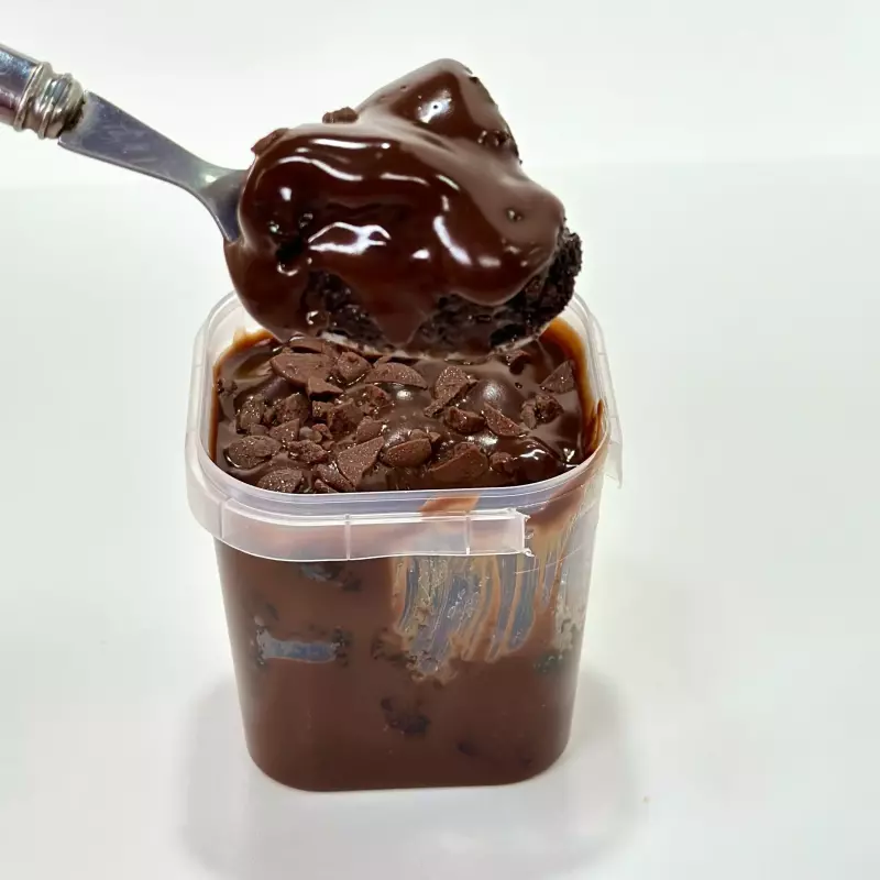Bolo no pote Chocolatudo