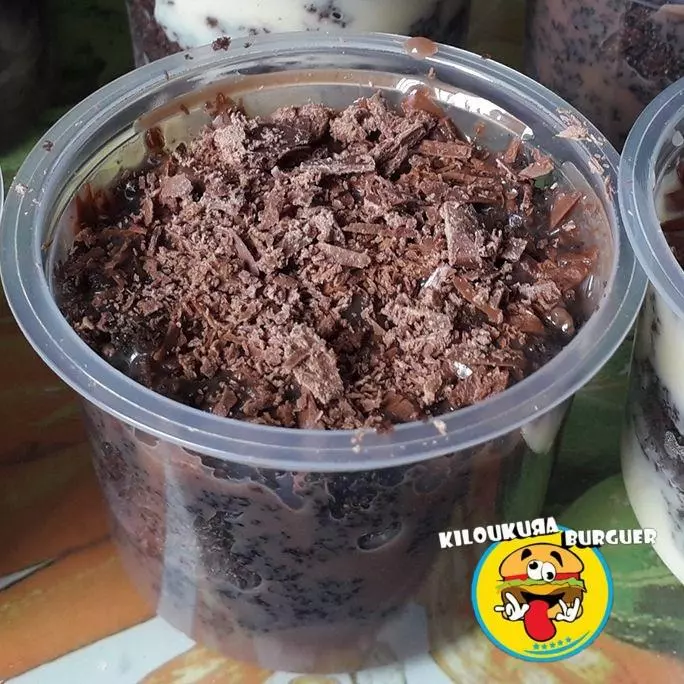 BOLO NO POTE chocolate com pedaços 🍫