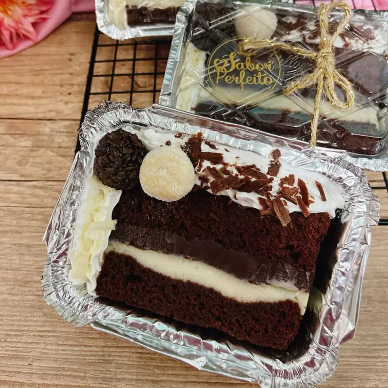 Bolo em Fatia Dois Amores