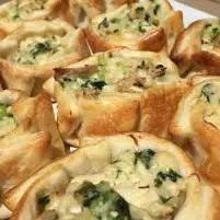 • Empanada de Panceta y Provolone