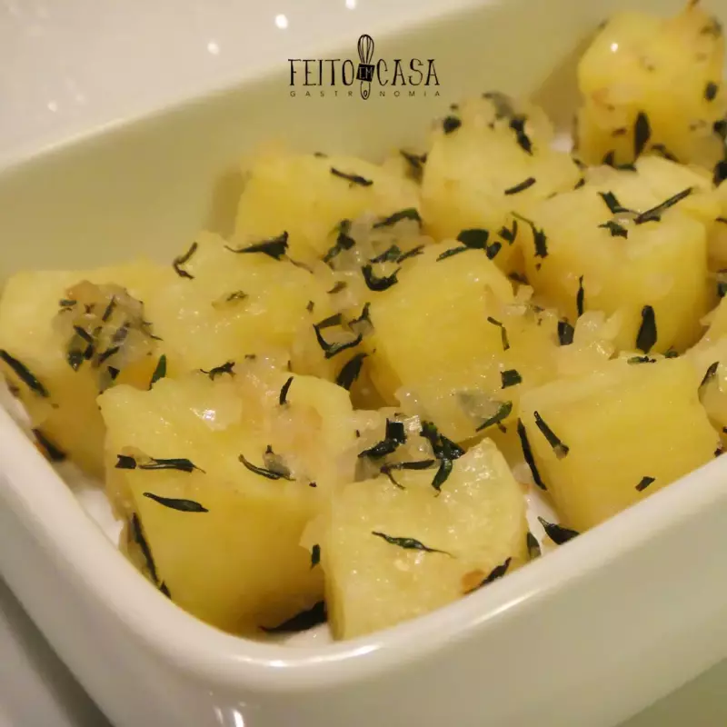 Batata-doce sauté com ervas frescas