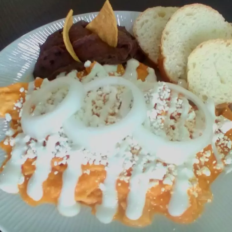 Chilaquiles Rojos