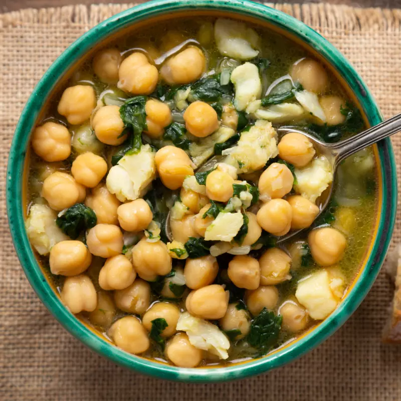 Sopa de Garbanzos con Espinacas