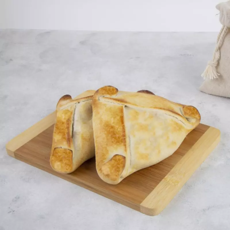 EMPANADA NAPOLITANA