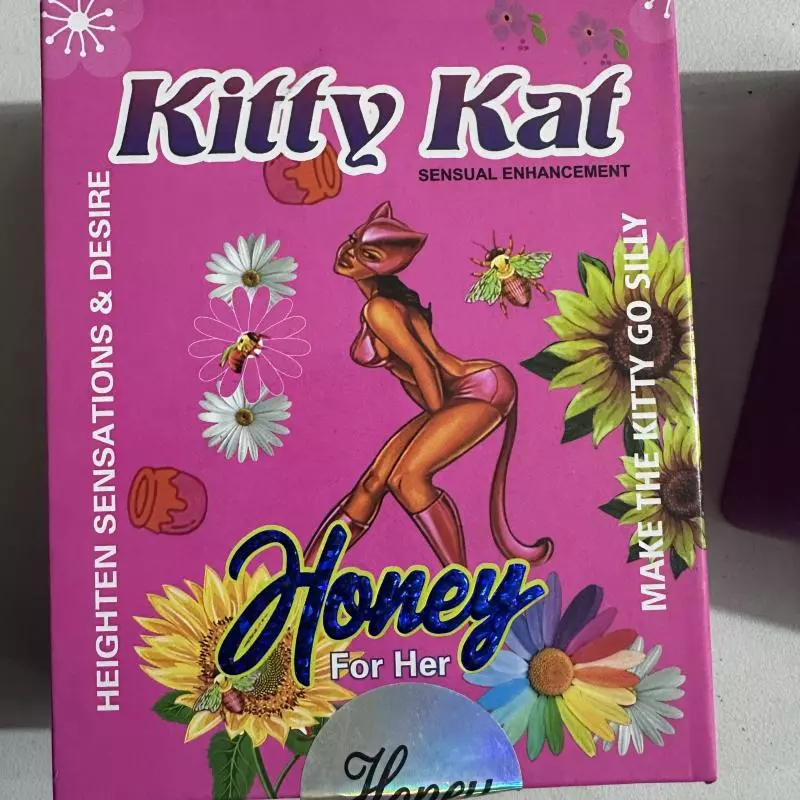 Miel -KitKat Para ella 💖🎀