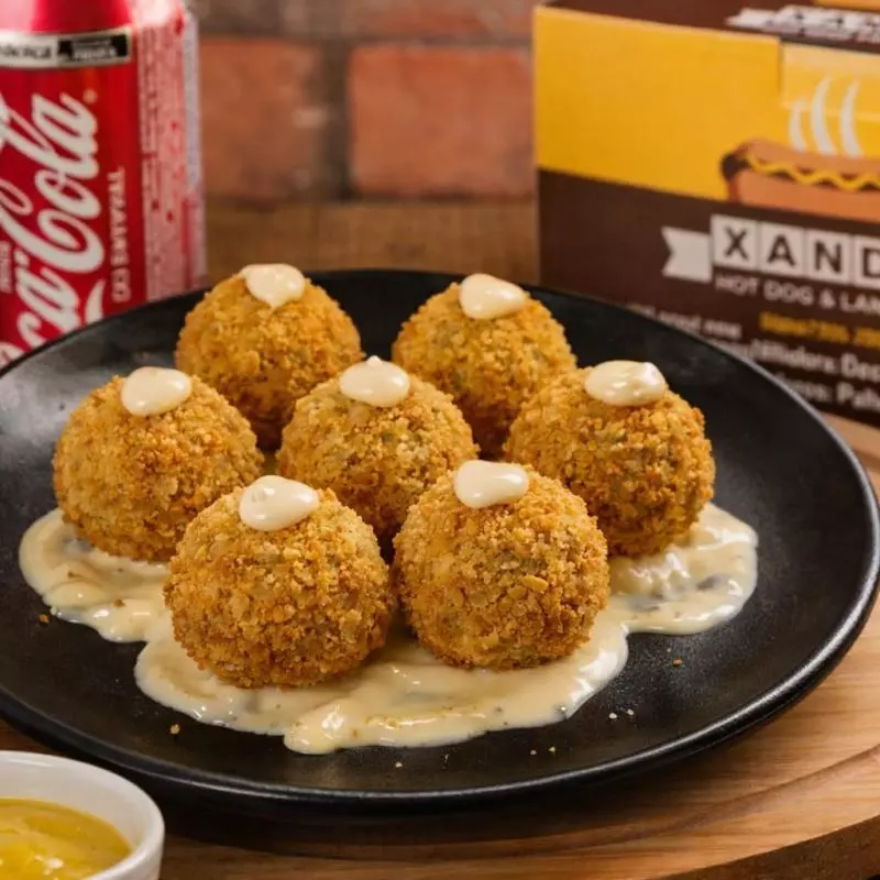 Bolinho de costela com queijo