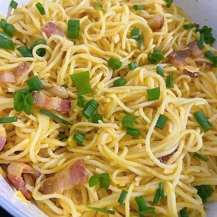 Macarrão frango