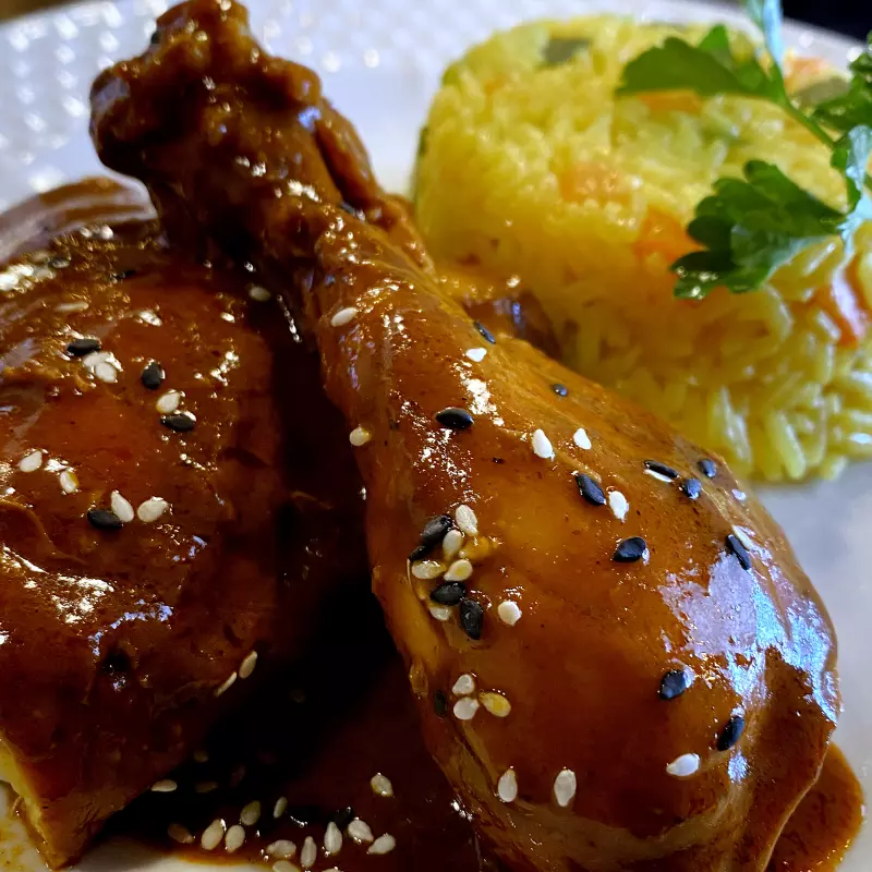 Pollo en mole