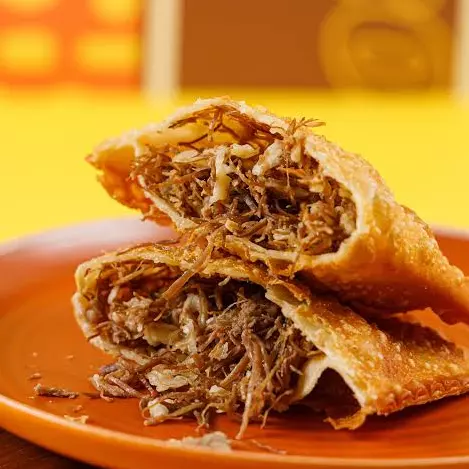 Mini Pastelzinho de Carne de Sol