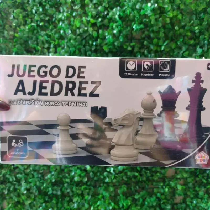 JUEGO DE AJEDREZ CAJA