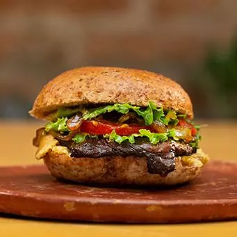 HAMBURGUESA CLÁSICA